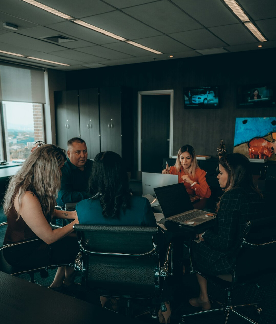 team meeting about software